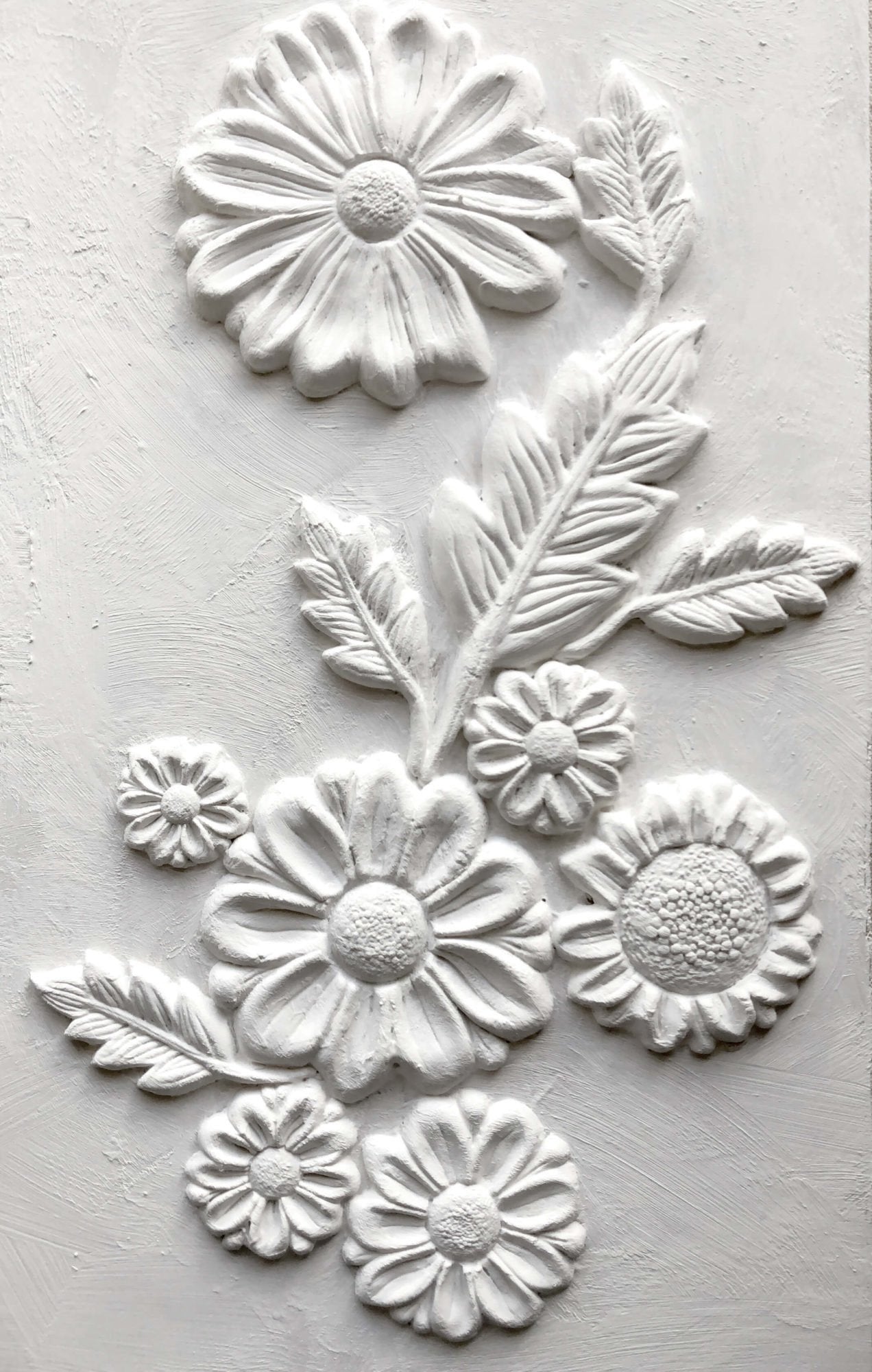 He Loves Me | IOD Decor Mould